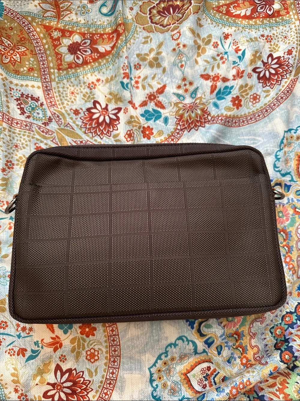 Men's Dark Brown Messenger Pouch with Tan Accent